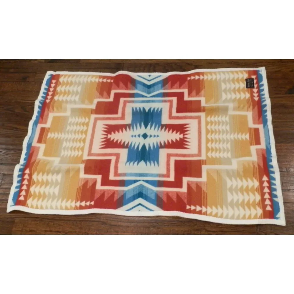 Pendleton Harding Star Ivory Jacquard Crib Blanket